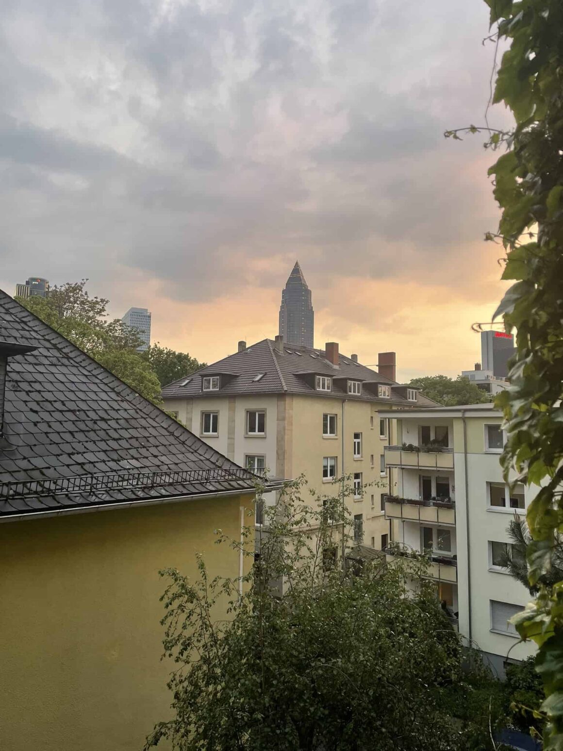 Window view from my first share house apartment in Frankfurt am Main โ finding housing on a working holiday in Germany